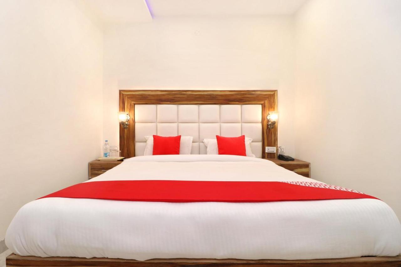 Hotel D Plaza Zirakpur Exterior foto